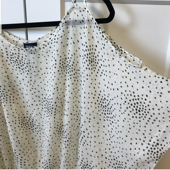 ⬇⬇ Torrid PLUS 3x Cold Shoulder Chiffon Blouse - Picture 5 of 8